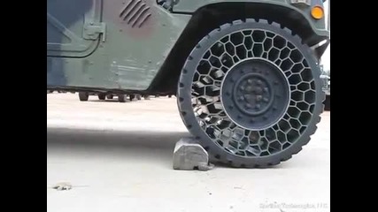 [ New!] Гуми без въздух на ' Поларис' - Airless tire test Humvee vs Hummer