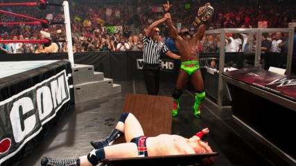 Sheamus vs. Kofi Kingston - United States Championship Tables Match: WWE Extreme Rules 2011