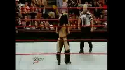 Wwe 19.01.09 Beth & Rose Нападат Melina