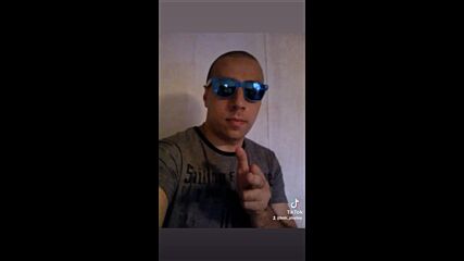 Vid_60121111_154024_890.mp4