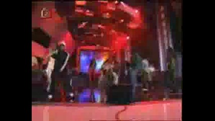 Black Eyed Peas - Lets Get It Started (Fashion Rocks 2004)