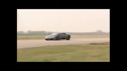 Lamborghini Reventon vs. Tornado 