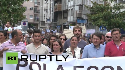 Spain: Tractor driving anti-EU farmers protest sanctions on Russia