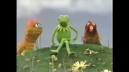 Classic Sesame Street - Kermit sings about being alive 