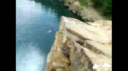 Не Влизайте Във Водата По Този Начин