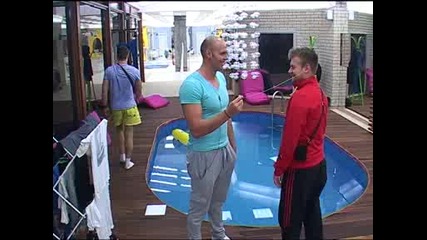 Big Brother 2012 - Какво има в ушите на Пацо