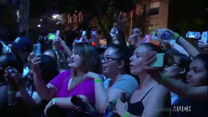 На живо!!! Nick Jonas - Chains (live at the Mmvas 2015)