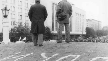 В Октябре краснеют листья клёнов В памет на Въстаналите за Русия и Ссср през Октомври 1993
