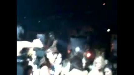 Paris Hilton drunk and dancing in xs vegas