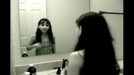 Creepy grudge ghost girl in the Mirror 