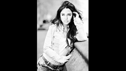 Miley Cyrus - Bottom Of The Ocean 