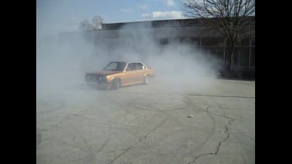 Crazy Drift Show With Bmw e30 !!!