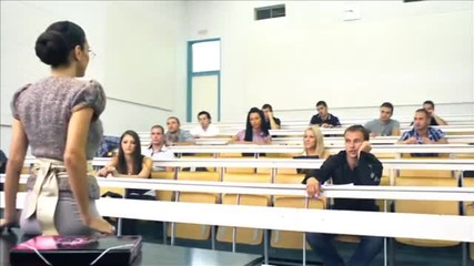 {текст} Лияна - 3апознай се с мен