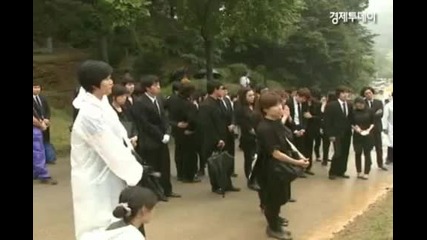 Park Yong Ha - Погребална церемония Jul 2 . 2010 