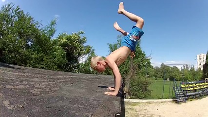 10 годишно момче показва много добри умения !