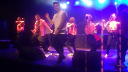 Вижте Как Танцува J Balvin Live in Sofia, Bulgaria // 04.04.2014// Npc