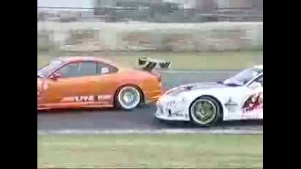Nissan Silvia and Mazda Rx - 7 Twin Drift 