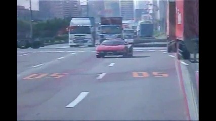 Две супер коли Ferrari и Lamborghini коя е по добра ? 