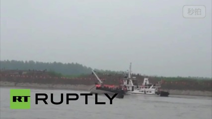 China: Passenger ship capsizes with over 450 people aboard