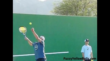 Andy Roddick - servis zabaven kadur 