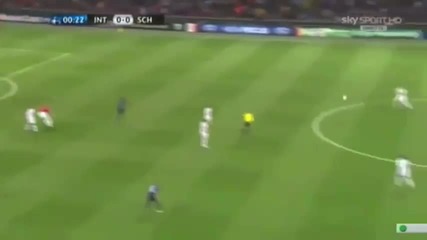 Феноменалният гол на Деян Станкович,24 сек. Inter-schalke 04 , 2011