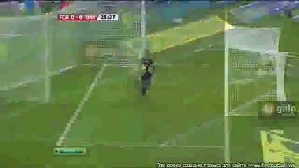 Зверски изстрел на Йозил срещу Барселона ( заслужава си гледането )