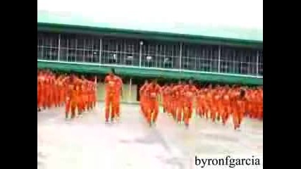 Затворници танцуват яко - Soulja Boy