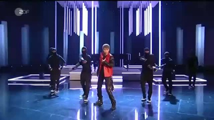 Джъстин Бийбър изпълнява Never say never и Pray - Wetten, dass.. March 19 