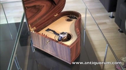 Когато кутията е толкова изумителна, колкото и часовникът в нея: Audemars Piguet