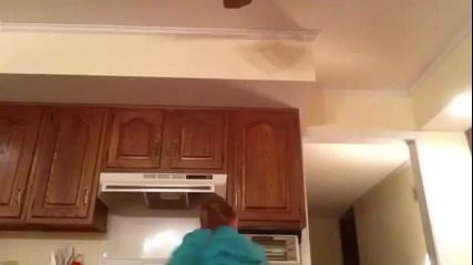 Sister Cinnamon Challenge_2