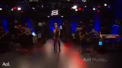 Rihanna - Rude Boy (live At Aol Sessions) 