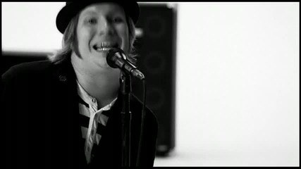 Fall Out Boy - The Take Over, The Breaks Over (high definition) 