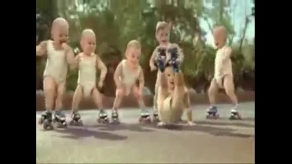 Смях!! Бебета танцуват на Beat it - Michael Jackson