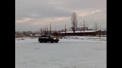 Touareg V10 fun in the snow
