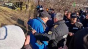 Собственик на имот в Бистрица свали оградата и допусна феновете на ЦСКА