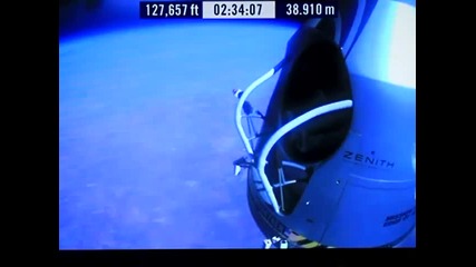 Феликс Баумгартнер скочи успешно от ръба на Космоса [ Целият Скок ]