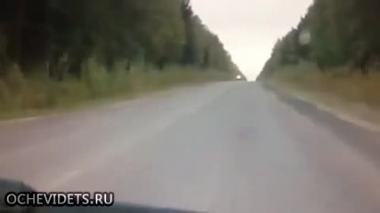 Моторист налита на куче при 200 км/ч