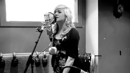 Невероятно изпълнение! Pixie Lott - Use Somebody