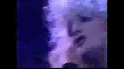 Bonnie Tyler - Sitting On The Edge Of The