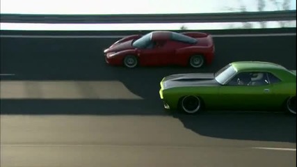 Hemi Cuda Помете Ferrari Enzo 