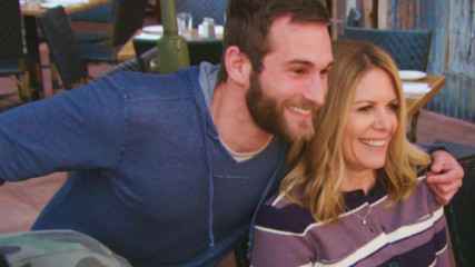 JJ Garcia plays a prank on Brie and Nikki Bella with a stranger: Total Bellas, Oct. 4, 2017