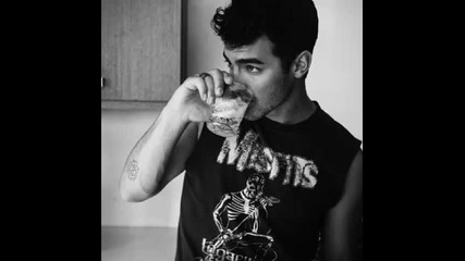 *2014* Joe Jonas - Young and reckless