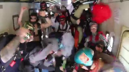 Harlem Shake с парашутисти-(смях)