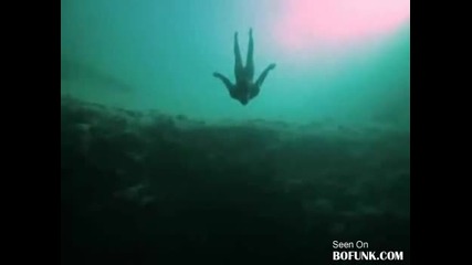 Невероятно! Скокове Под Водата 