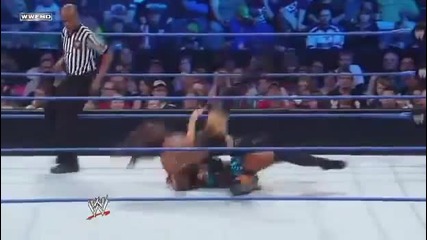 Nikki Bella vs Alicia Fox 27.04.12