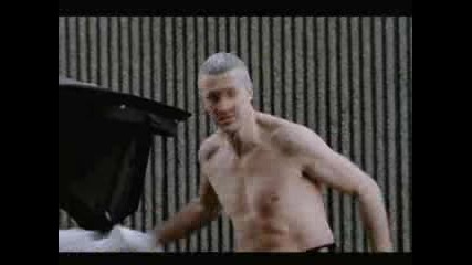 Ние Обичаме Футбола