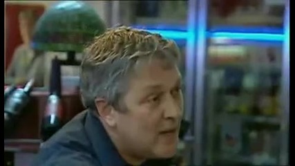 Hidden camera - Cheeky Shoplifter 