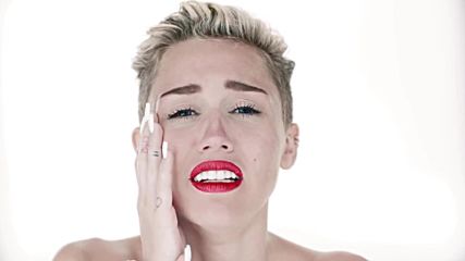 Ʊ2013ʊ Miley Cyrus - Wrecking Ball