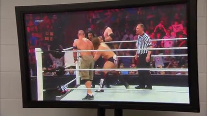 The Bella Twins watch their boyfriends' match on Total Divas