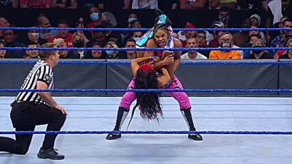 Bianca Belair vs. Zelina Vega: SmackDown, Aug. 6, 2021